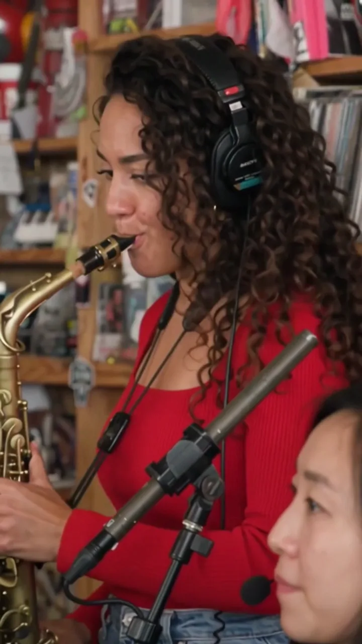 Is Tiny Desk AI free? Credits, cost and refunds